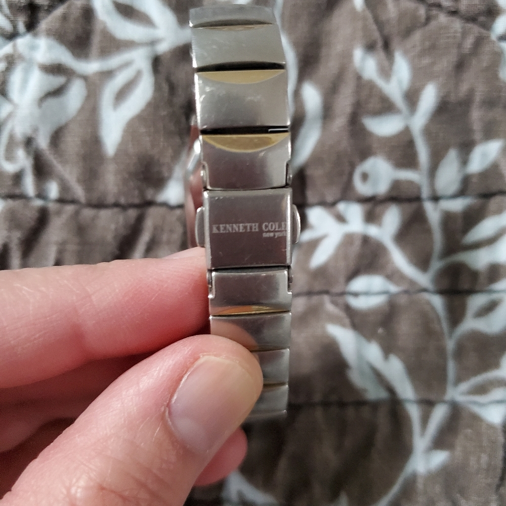 Kenneth Cole Watch - Picture 3 of 5